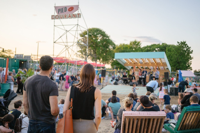 Le Village au pied-du-courant 
