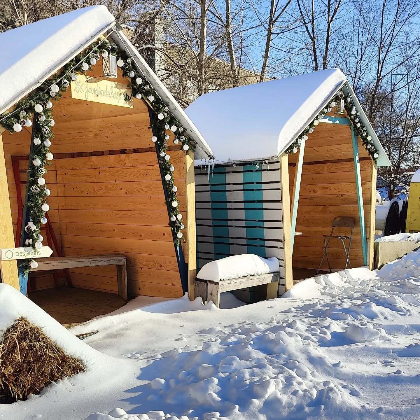 Vous &ecirc;tes-vous d&eacute;j&agrave; pris en photo dans notre superbe photobooth hivernal ?❄️
N'h&eacute;sitez pas &agrave; partager votre photo avec le #jardindelapep, on veut voir &ccedil;a ! 👀😁
On se retrouve samedi &agrave; partir de 13h po